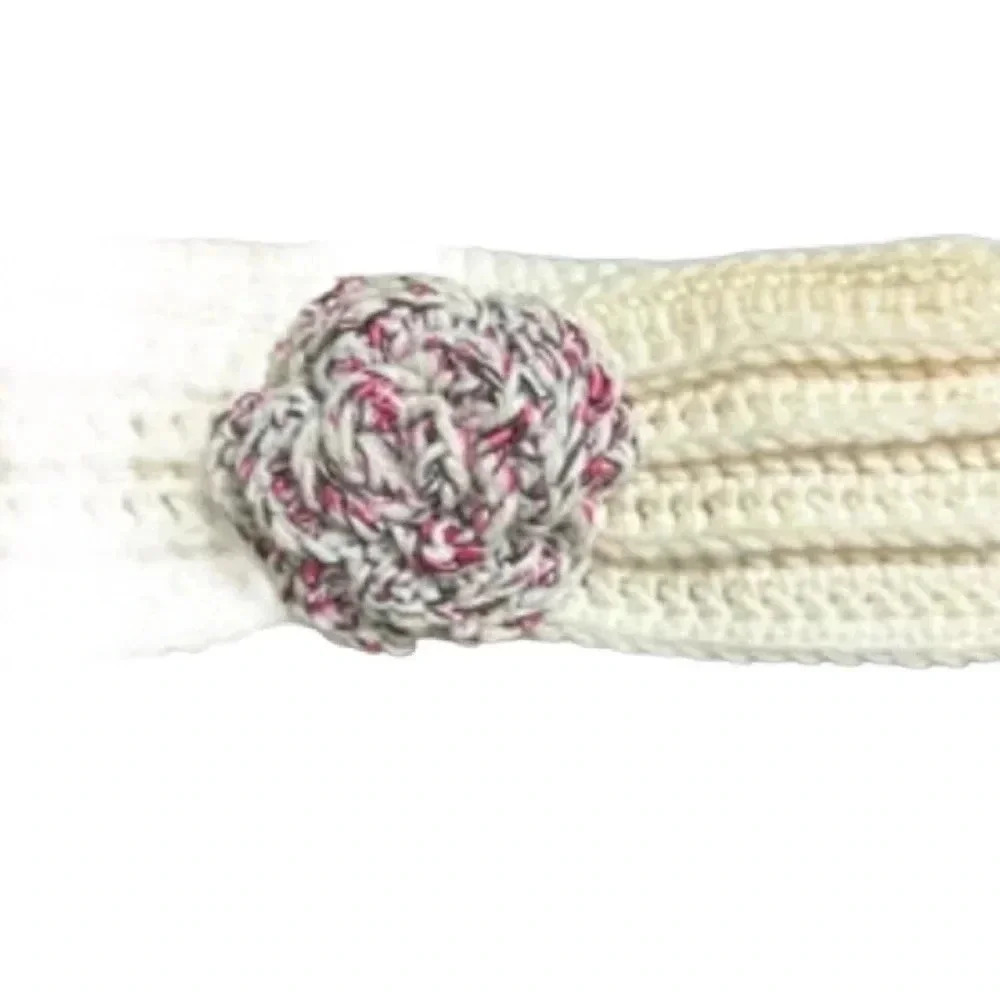 KNITTED HEAD BAND & NECK WARMER
-HAND MADE 
ADJUSTABLE SIZE